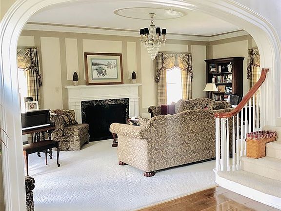 3rd image of 1709 W County Road 50 N