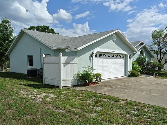 3rd image of 13308 Hillwood Cir