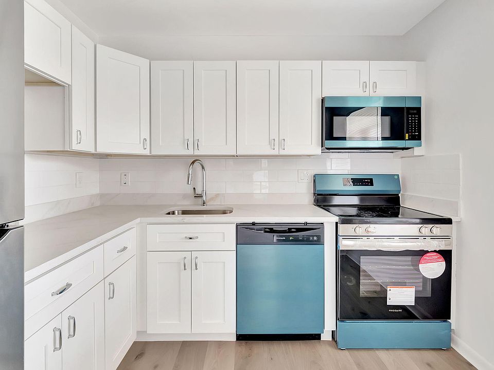 1st image of 20 Abbey Lane #201