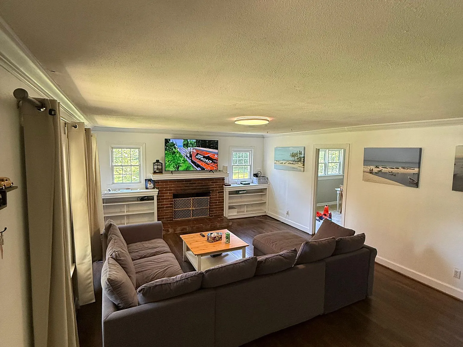3 bed, 1200 sqft, $2,150 — Photo 2