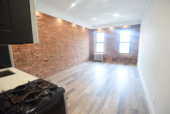 Rented by Abode Well Realty Inc | media 11