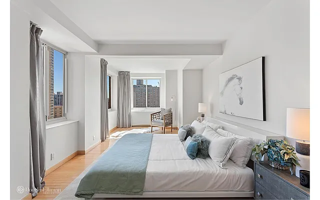 Sold by Douglas Elliman | media 4