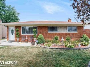 3307 Earl Dr, Warren, MI 48092