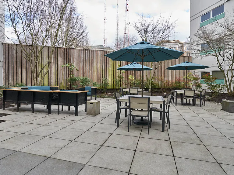 Courtyard Lounge