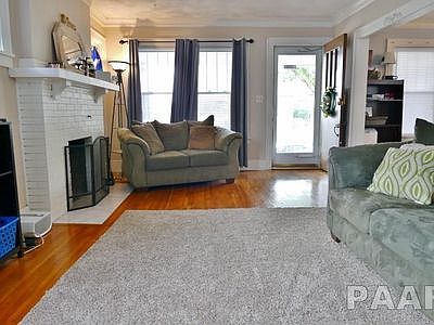 2nd image of 113 W Beverly Ct