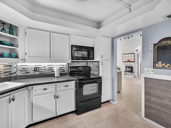 5th image of 6361 N Falls Cir Drive #408