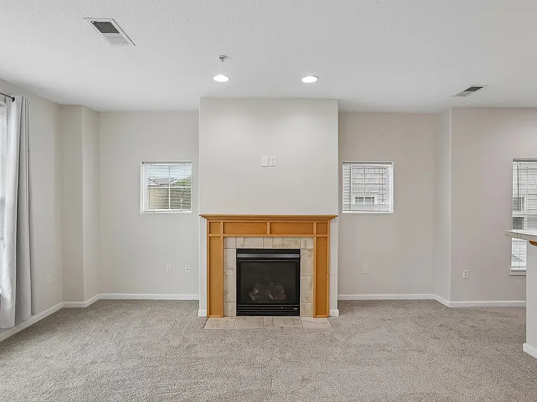 10805 NE Red Wing Way #201 — Photo 7
