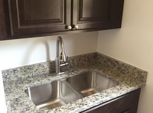 73-8 153rd St, Flushing, NY 11367