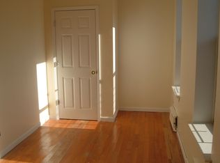 260 S 1st St APT 3C, Brooklyn, NY 11211