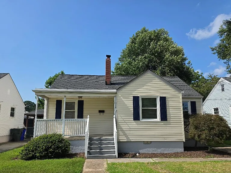 318 E Evans St — Photo 1