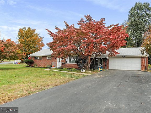3rd image of 10901 Roessner Ave