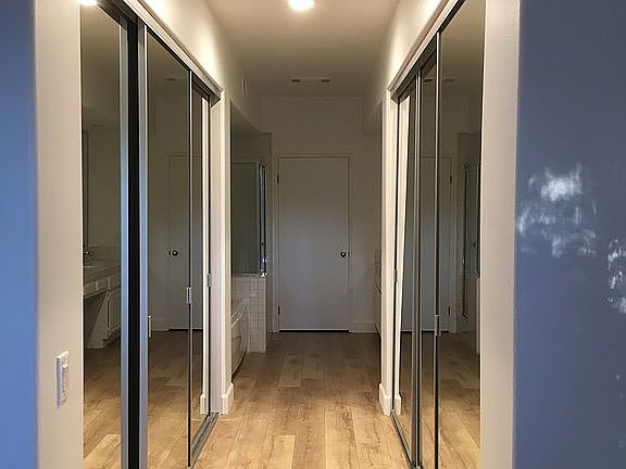 5th image of 4462 Park Arroyo