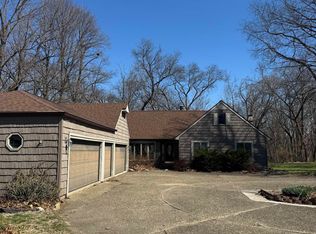 108 Royal Vista Dr, East Peoria, IL 61611