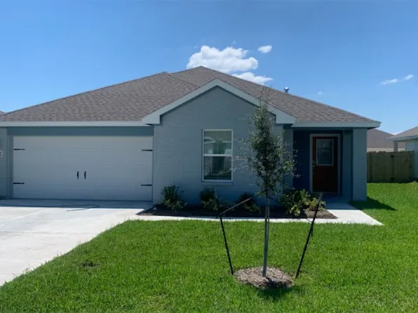 117 Barbuda Dr, Rockport, TX 78382