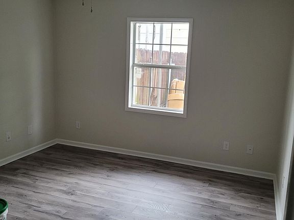 5th image of 3010 Hodges St #A