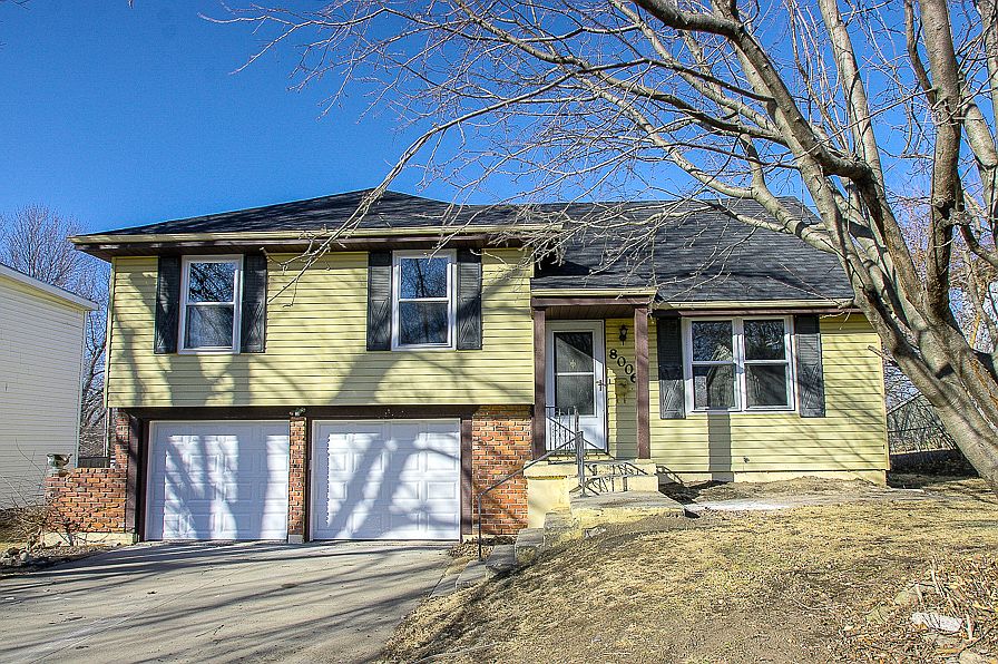 1st image of 8006 E 105th St