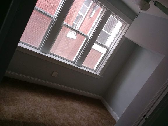 4th image of 3441 Shenandoah Ave #A