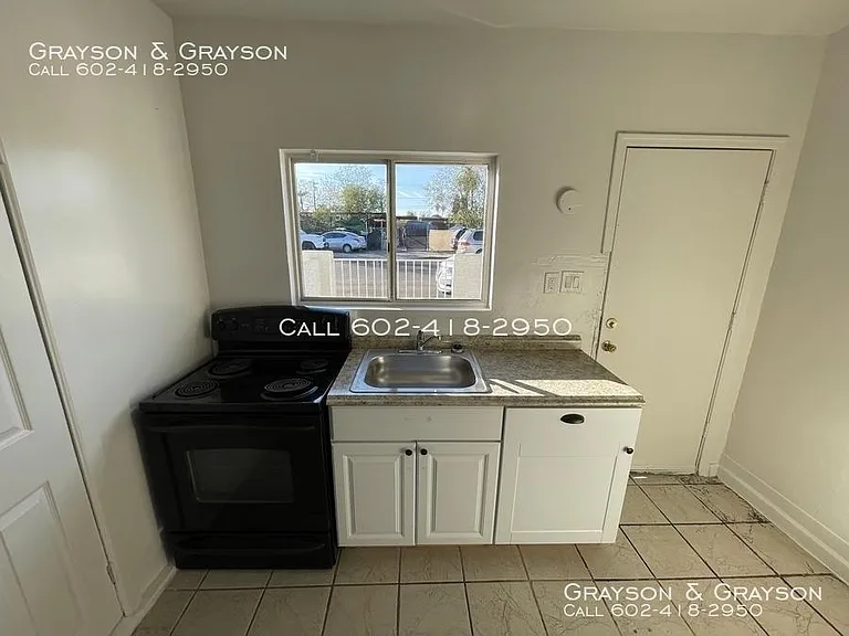 6637 N 58th Dr #2 — Photo 4