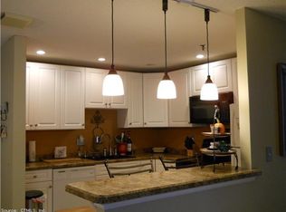 77 Putter Dr, Wallingford, CT 06492