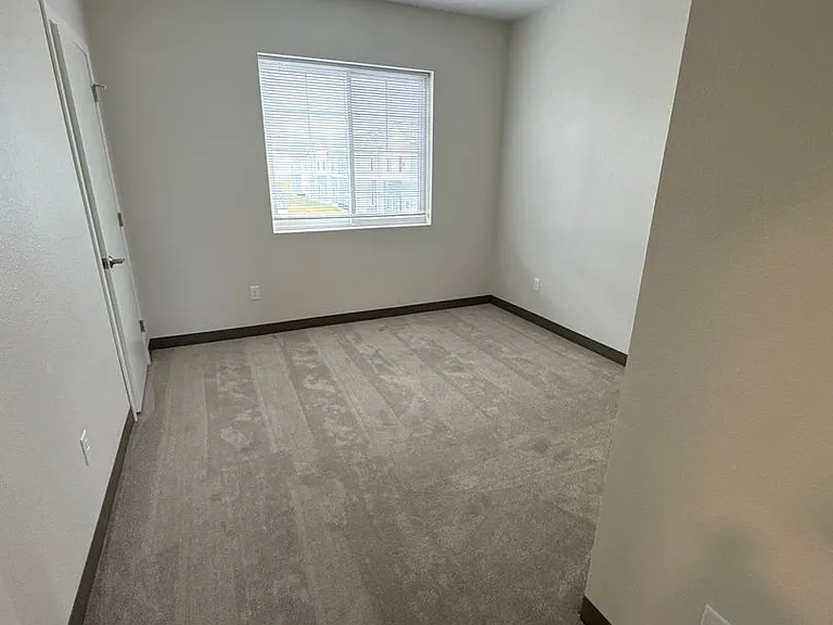 1925 N Redding Ave #A13 — Photo 11