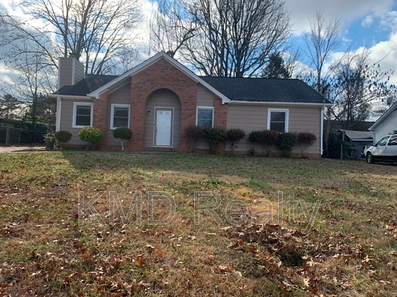 3 bed, 2.0 bath, 1493 sqft, $1,745 — Photo 1
