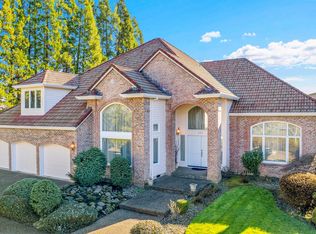 822 NW Turnberry Ter, Beaverton, OR 97006