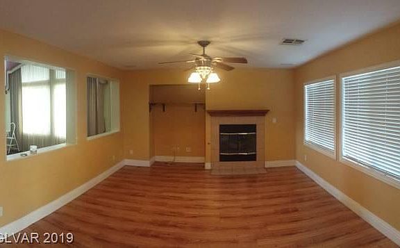 5th image of 5542 Crescent Valley St
