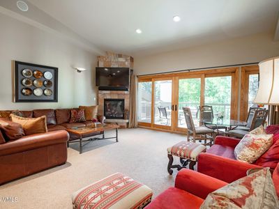 390 E Lionshead Cir #406, Vail, CO, 81657