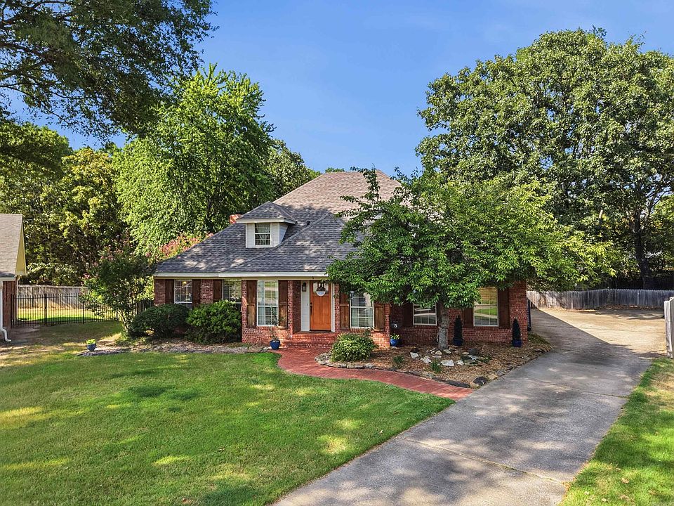 1st image of 5 Brandon Cir
