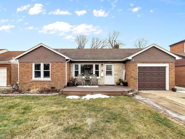 2332 S 4th Ave, North Riverside, IL 60546