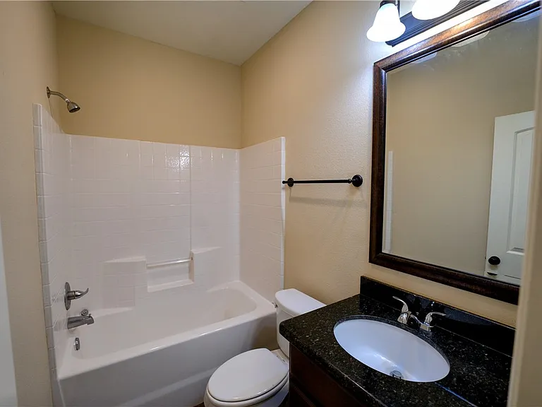 402 Nimitz St #A — Photo 14