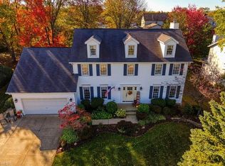 178 Essex Ln, Medina, OH