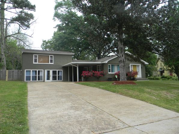 1717 Robinson St, Natchez, MS 39120