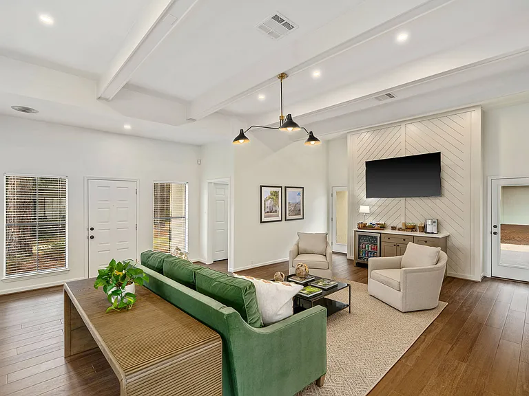 The Oakley at Hillcrest — Photo 10