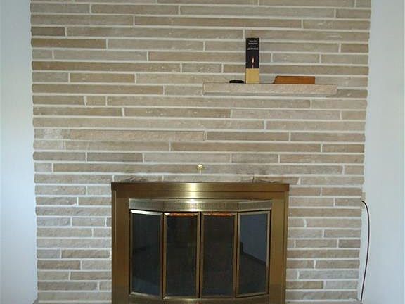 4th image of 748 Forestview Dr