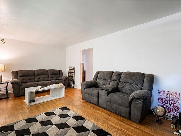 5th image of 5111 Allen Dr