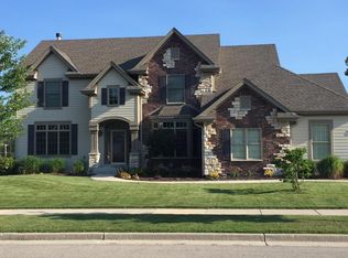 N72W8057 Harvest Ln, Cedarburg, WI 53012