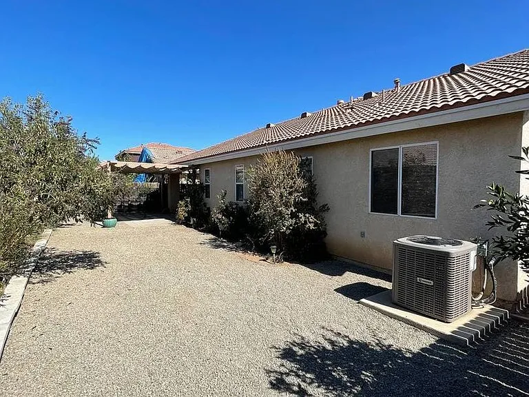 6175 W Scott Ave — Photo 27