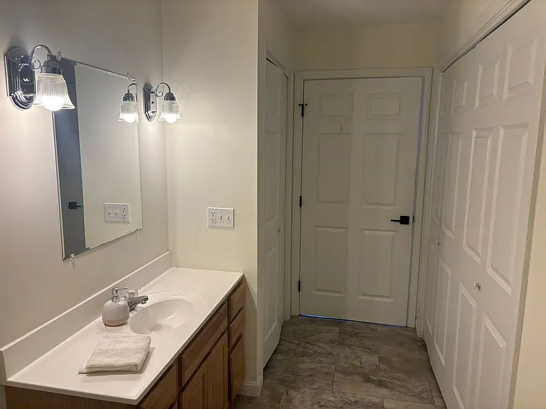 4 Commonwealth Dr — Photo 31