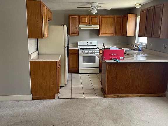 2nd image of 10500 Felton St