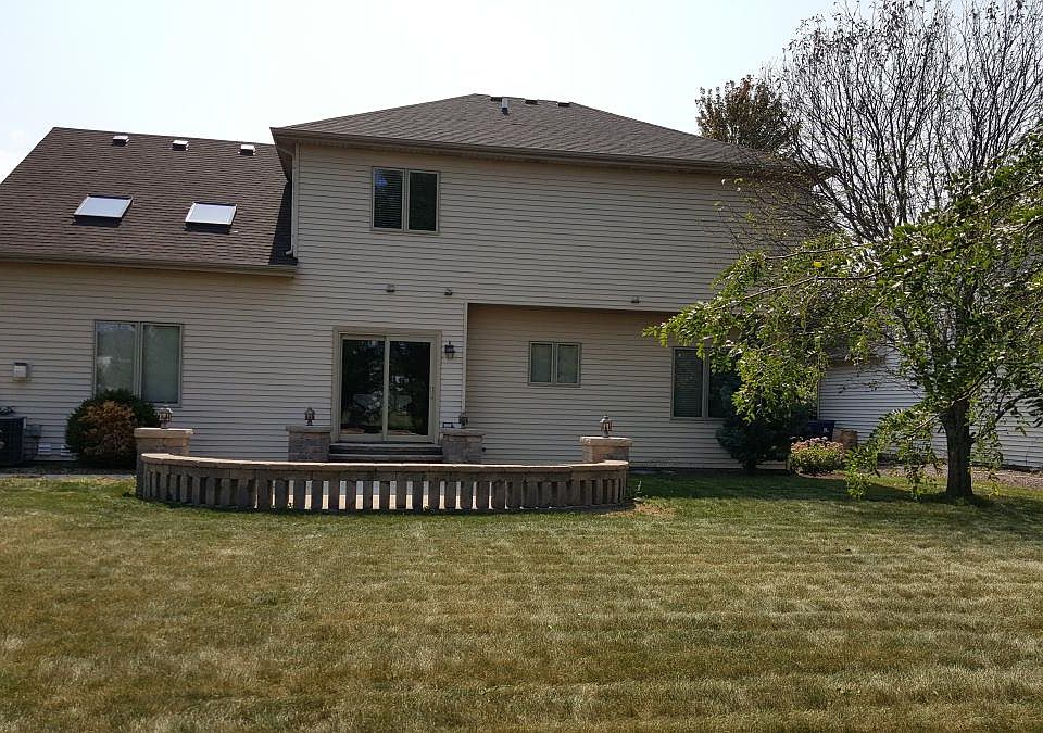 2nd image of 3627 Mistflower Ln