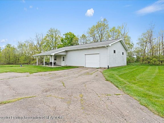 5th image of 4995 W Cutler Rd