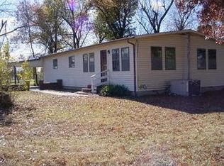 152 NW 62nd St, Columbus, KS 66725