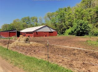 11 Wayne Ln, Kenna, WV 25248