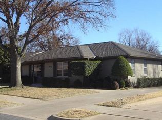 7032 E 52nd St S, Tulsa, OK 74145