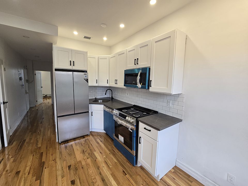1st image of 640 Saint Marks Ave #3