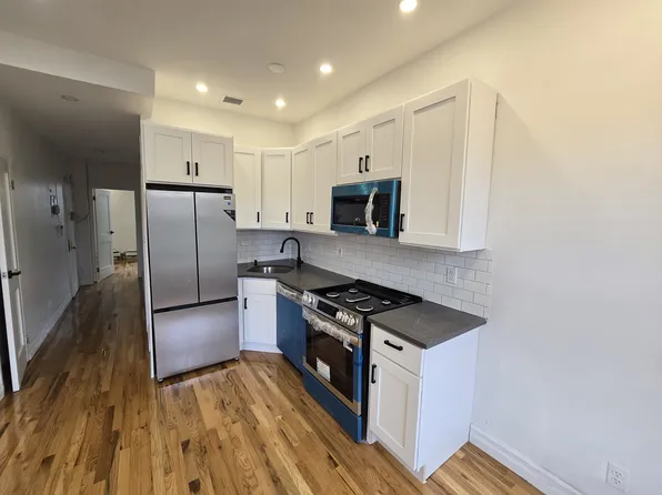 640 Saint Mark's Avenue image 1 of 6