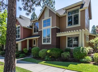 2543 NW Crossing Dr, Bend, OR 97703