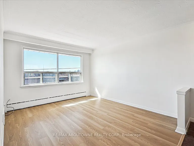 2 Wesley St #5 — Photo 9