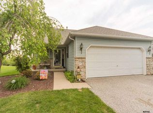 667 Blossom Hill Ln, Dallastown, PA 17313